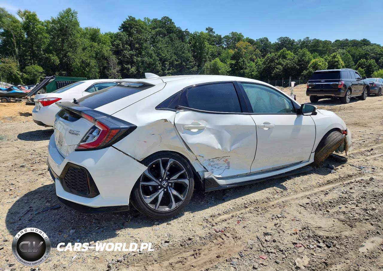2018 Honda Civic Sport Touring VIN:SHHFK7H98JU213599 - 3