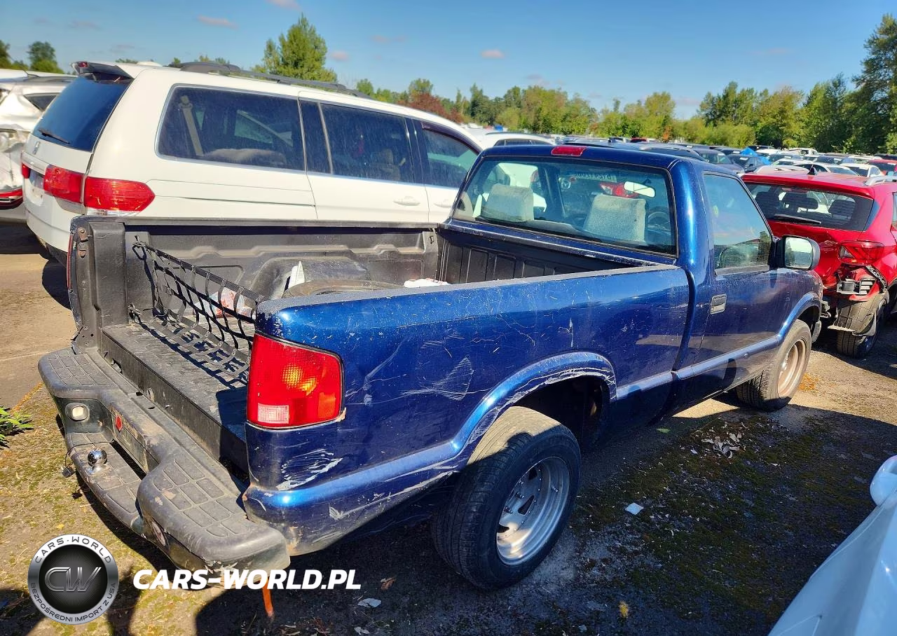 2000 Chevrolet S Truck S10 VIN:1GCCS1440Y8130660 - 3