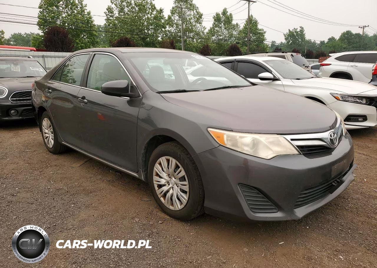 2014 Toyota Camry Le VIN:4T4BF1FK3ER373315 - 4