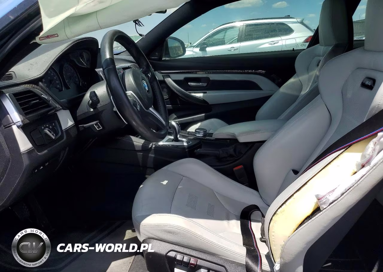 2018 BMW M4 VIN:WBS4Y9C52JAC86236 - 7