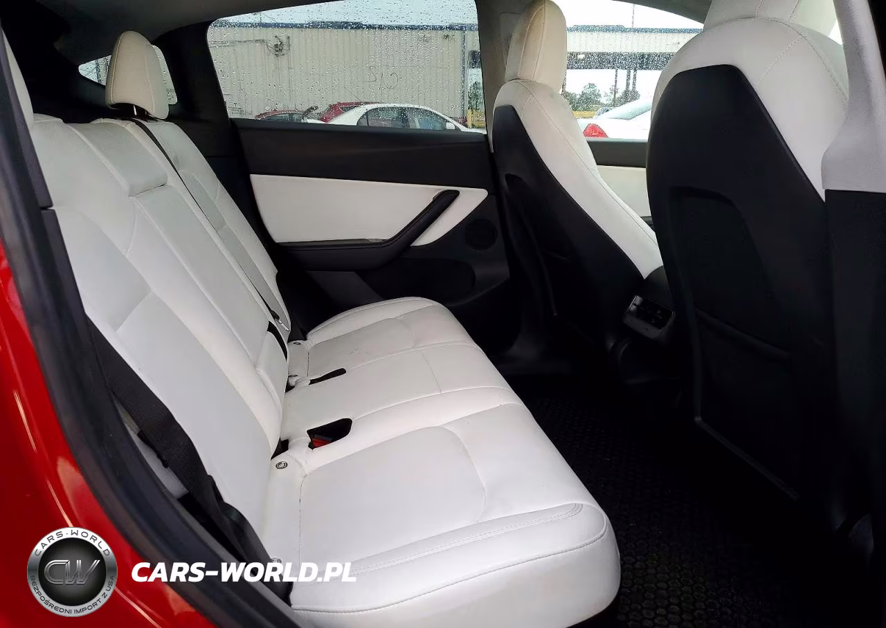 2021 Tesla Model Y VIN:5YJYGDEDXMF110532 - 10