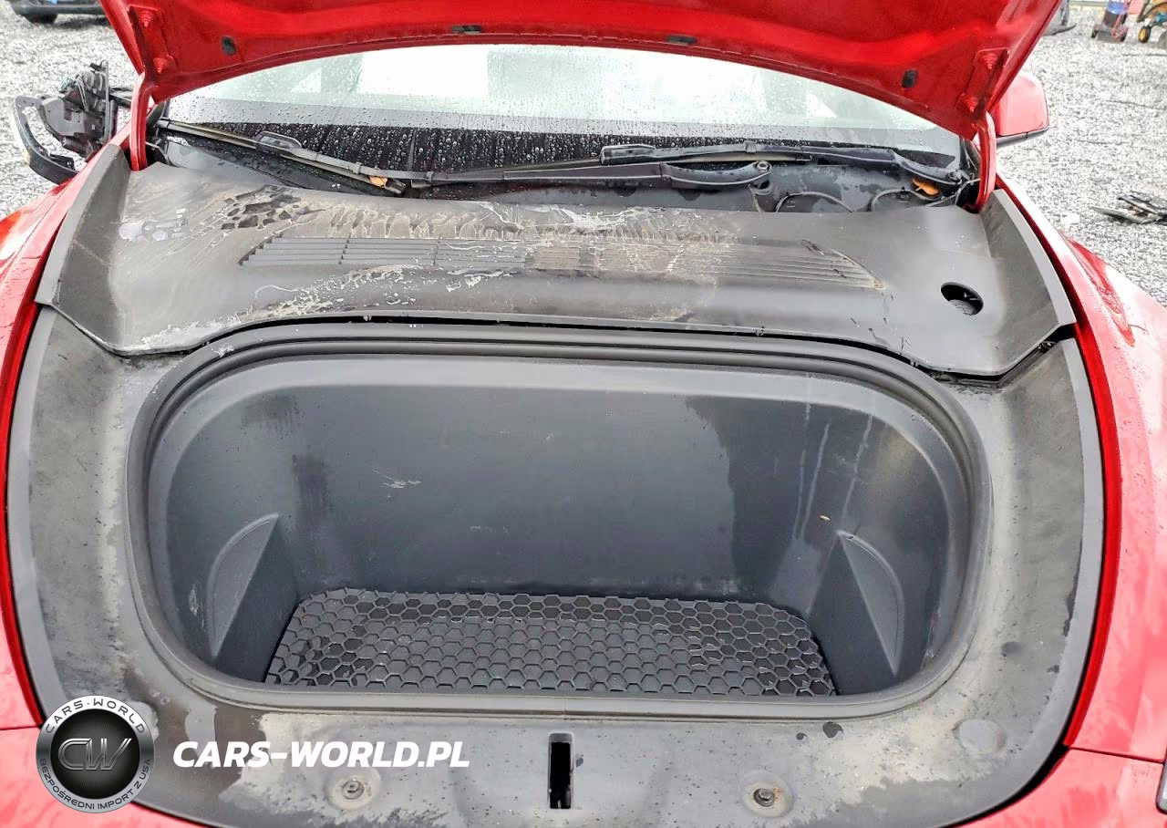 2021 Tesla Model Y VIN:5YJYGDEDXMF110532 - 11