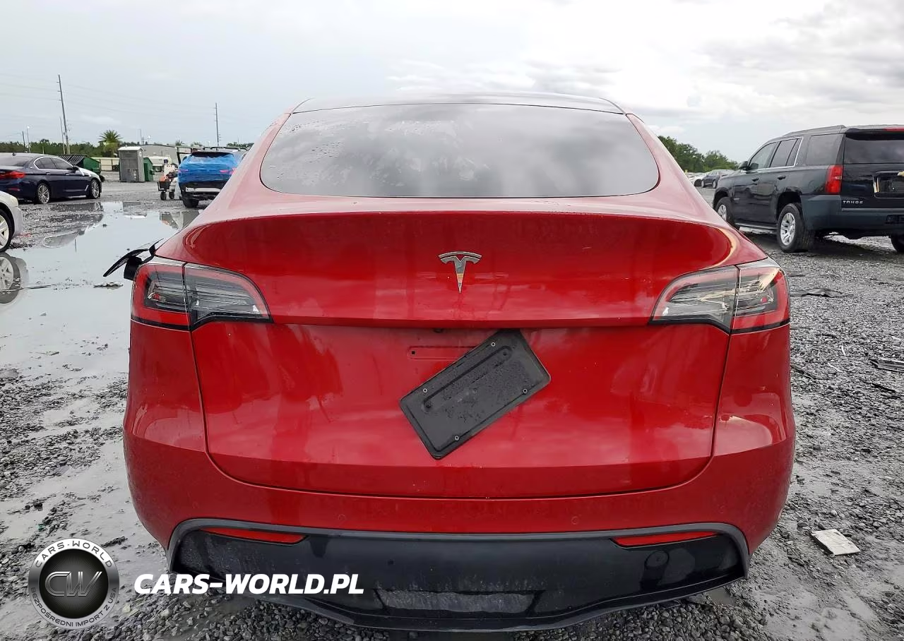 2021 Tesla Model Y VIN:5YJYGDEDXMF110532 - 6