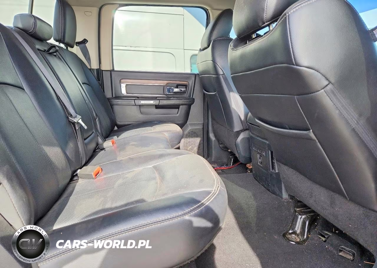 2017 Ram 1500 Laramie VIN:1C6RR7NM0HS877029 - 10