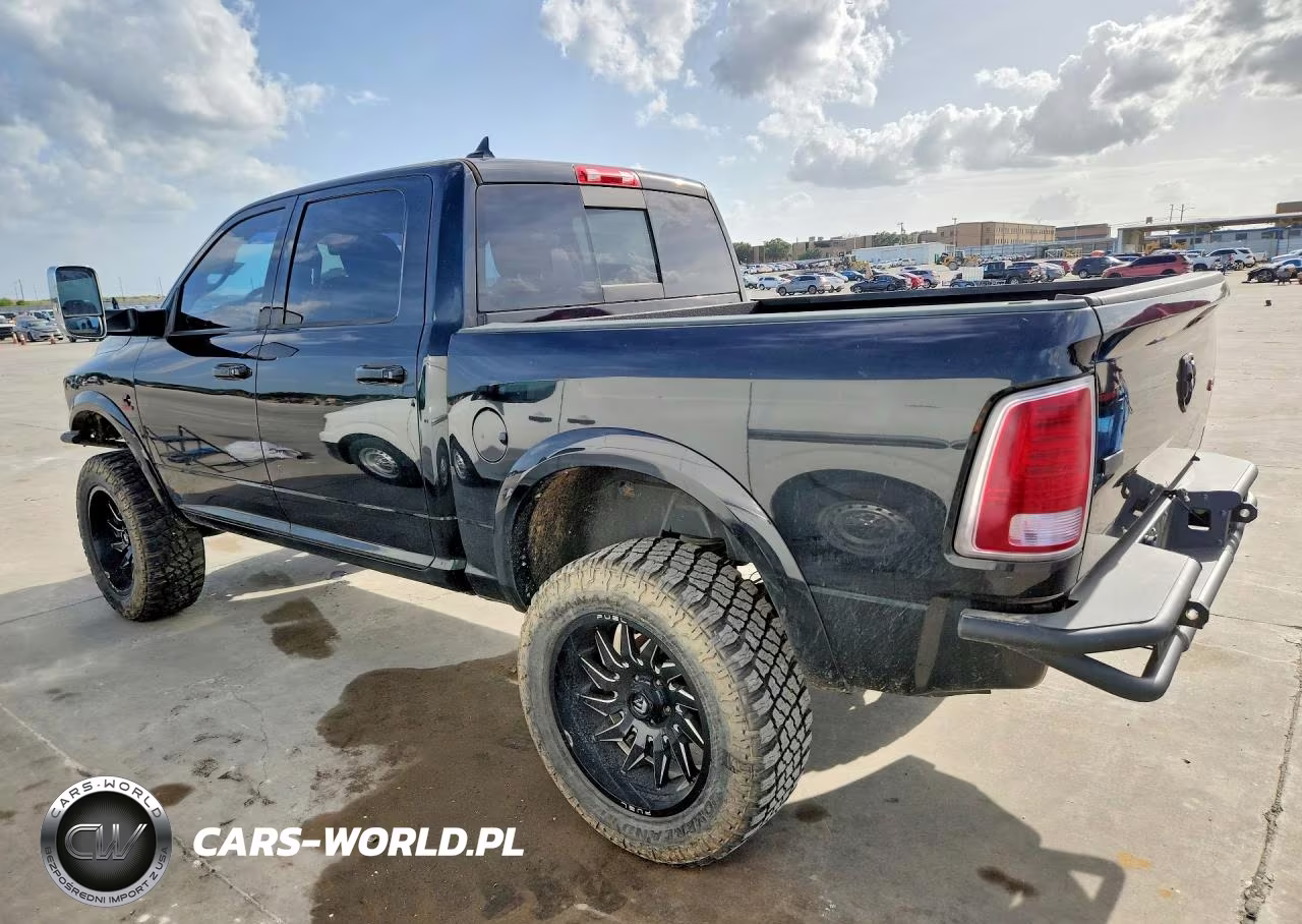 2017 Ram 1500 Laramie VIN:1C6RR7NM0HS877029 - 2