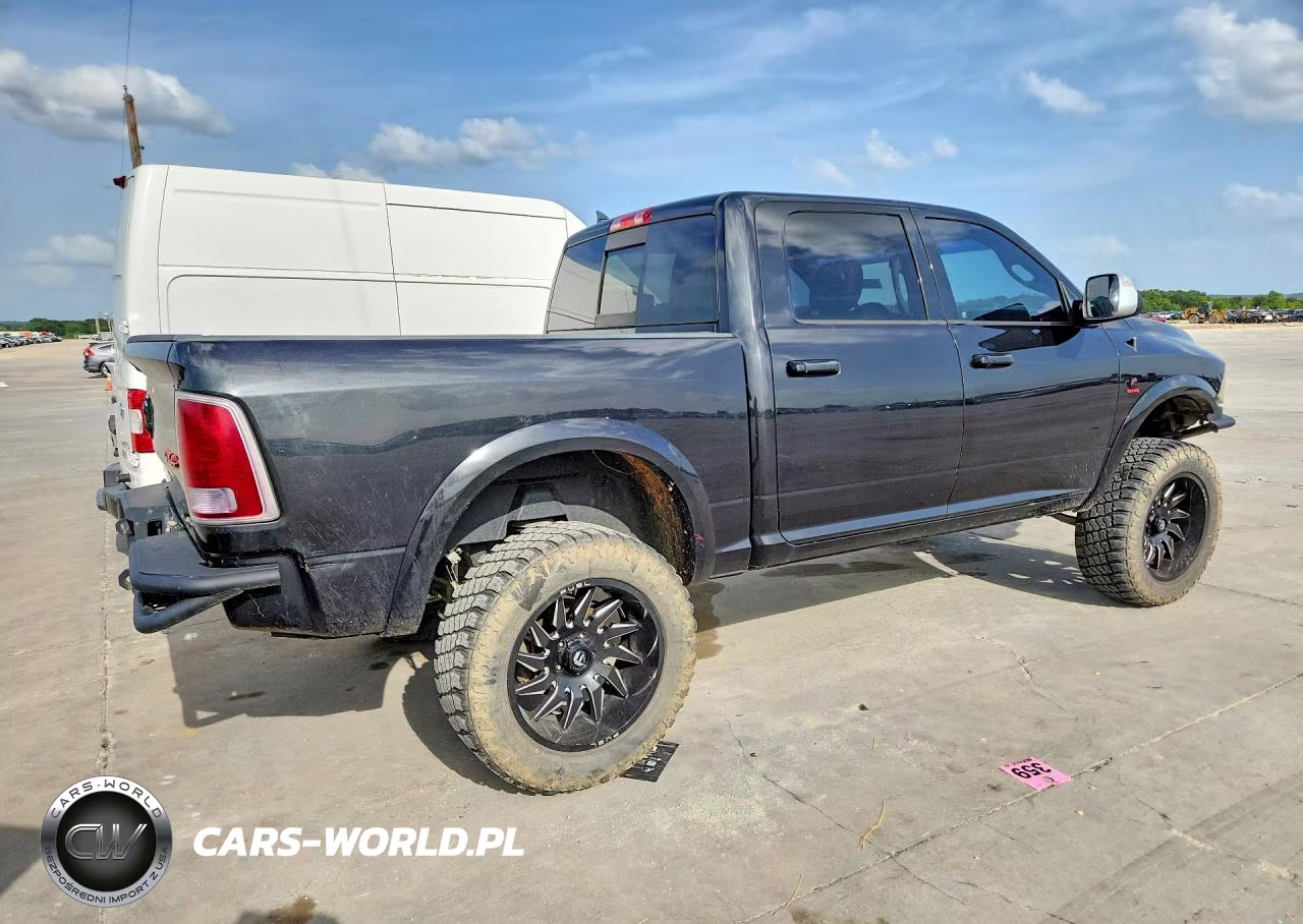 2017 Ram 1500 Laramie VIN:1C6RR7NM0HS877029 - 3
