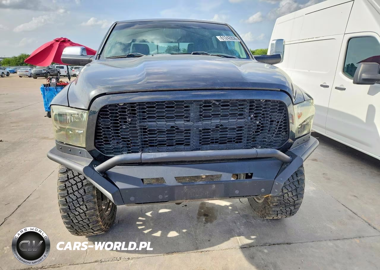 2017 Ram 1500 Laramie VIN:1C6RR7NM0HS877029 - 5