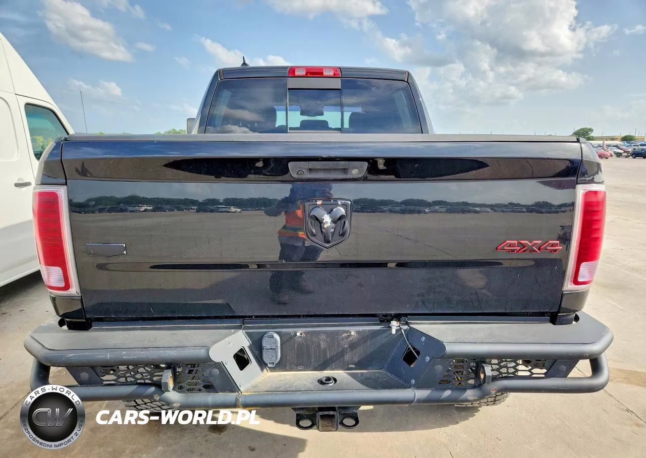 2017 Ram 1500 Laramie VIN:1C6RR7NM0HS877029 - 6