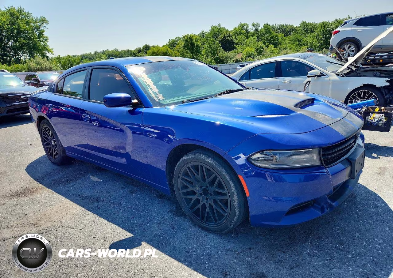 2018 Dodge Charger Sxt Plus VIN:2C3CDXHG4JH223624 - 4