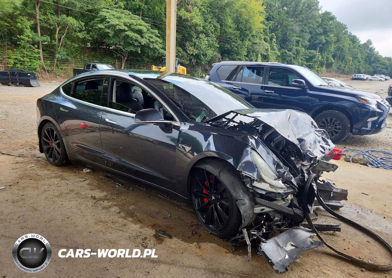 2020 Tesla Model 3 VIN:5YJ3E1EB5LF619925 - 4