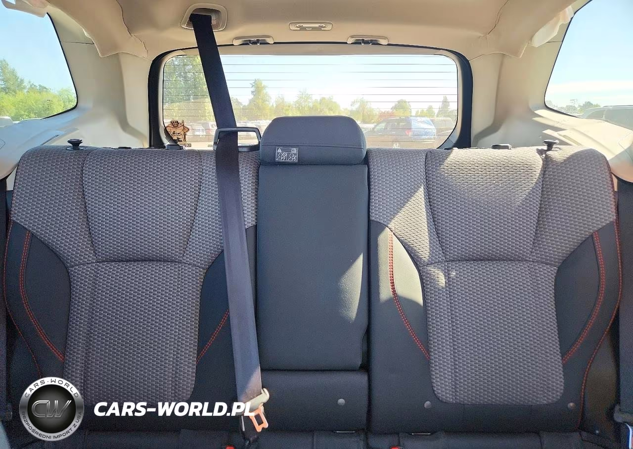 2024 Subaru Forester Sport VIN:JF2SKAGC5RH471909 - 10