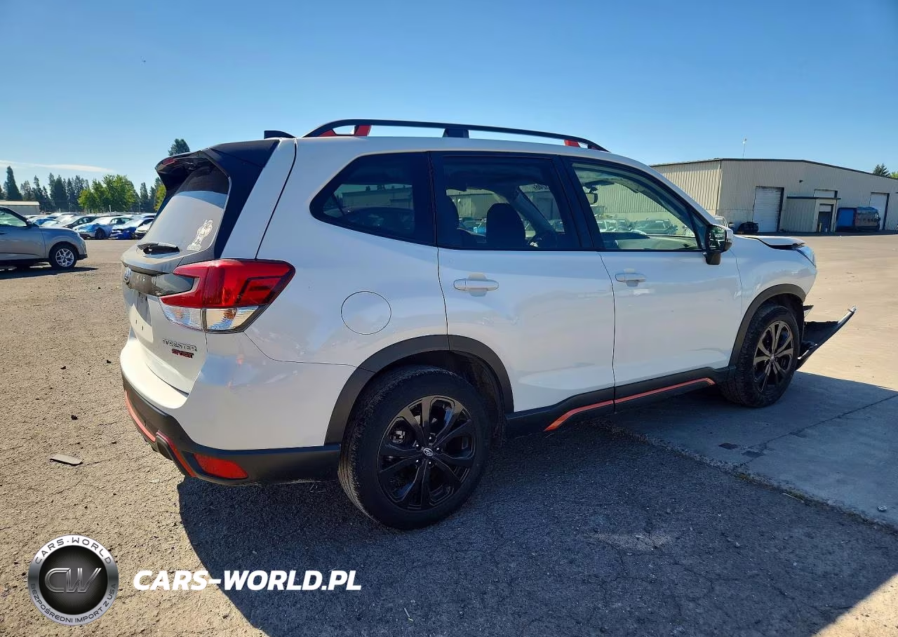 2024 Subaru Forester Sport VIN:JF2SKAGC5RH471909 - 3