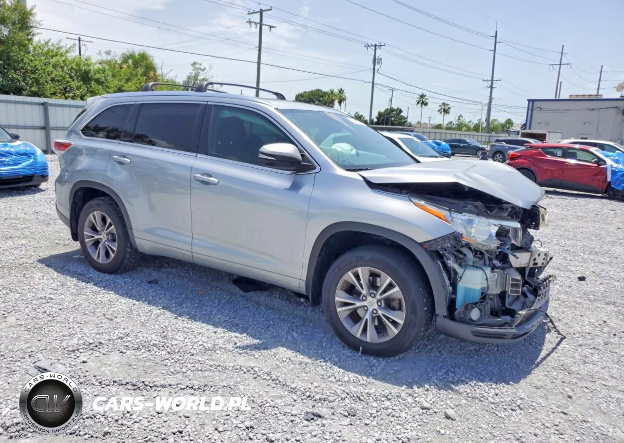 2014 Toyota Highlander Xle VIN:5TDJKRFH4ES036472 - 4