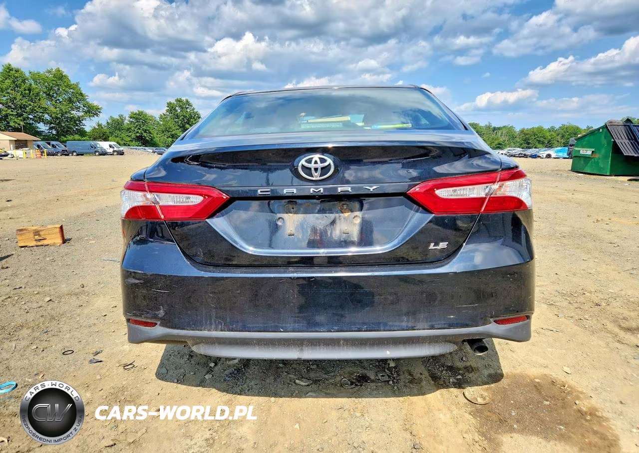 2018 Toyota Camry Le VIN:4T1B11HKXJU654429 - 6