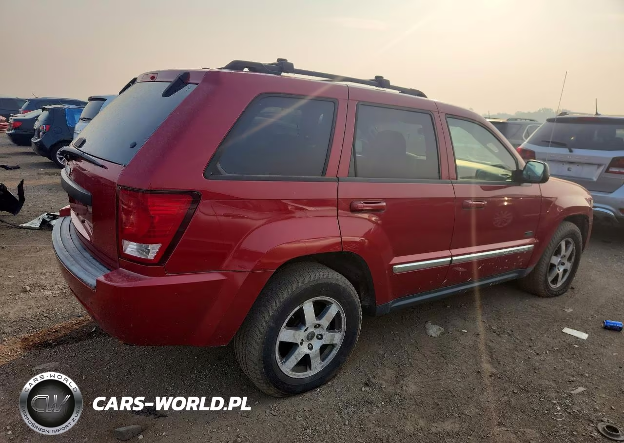 2009 Jeep Grand Cherokee Laredo VIN:1J8GR48K79C556330 - 3