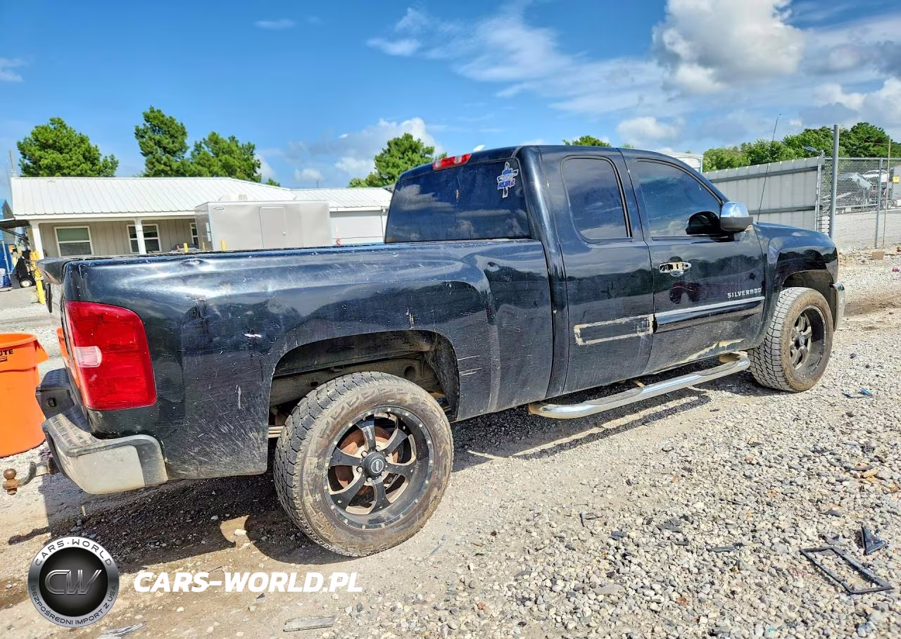 2012 Chevrolet Silverado C1500 Lt VIN:1GCRCSE05CZ301902 - 3