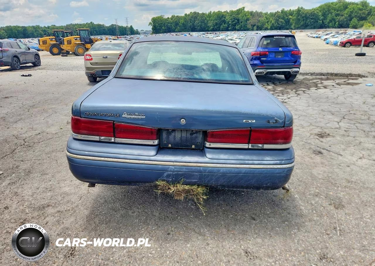 1996 Ford Crown Victoria Lx VIN:2FALP74W8TX204489 - 6