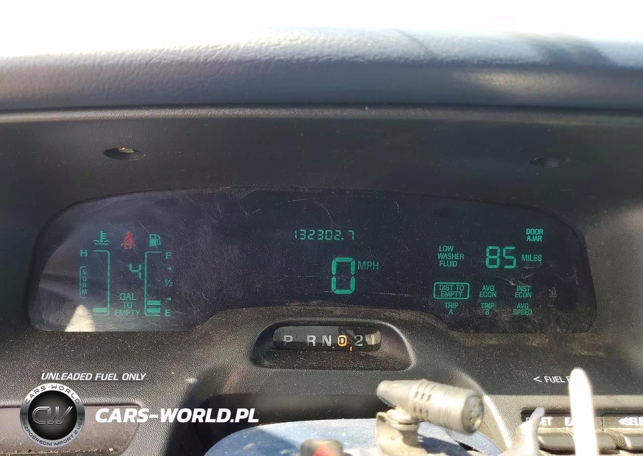 1996 Ford Crown Victoria Lx VIN:2FALP74W8TX204489 - 9