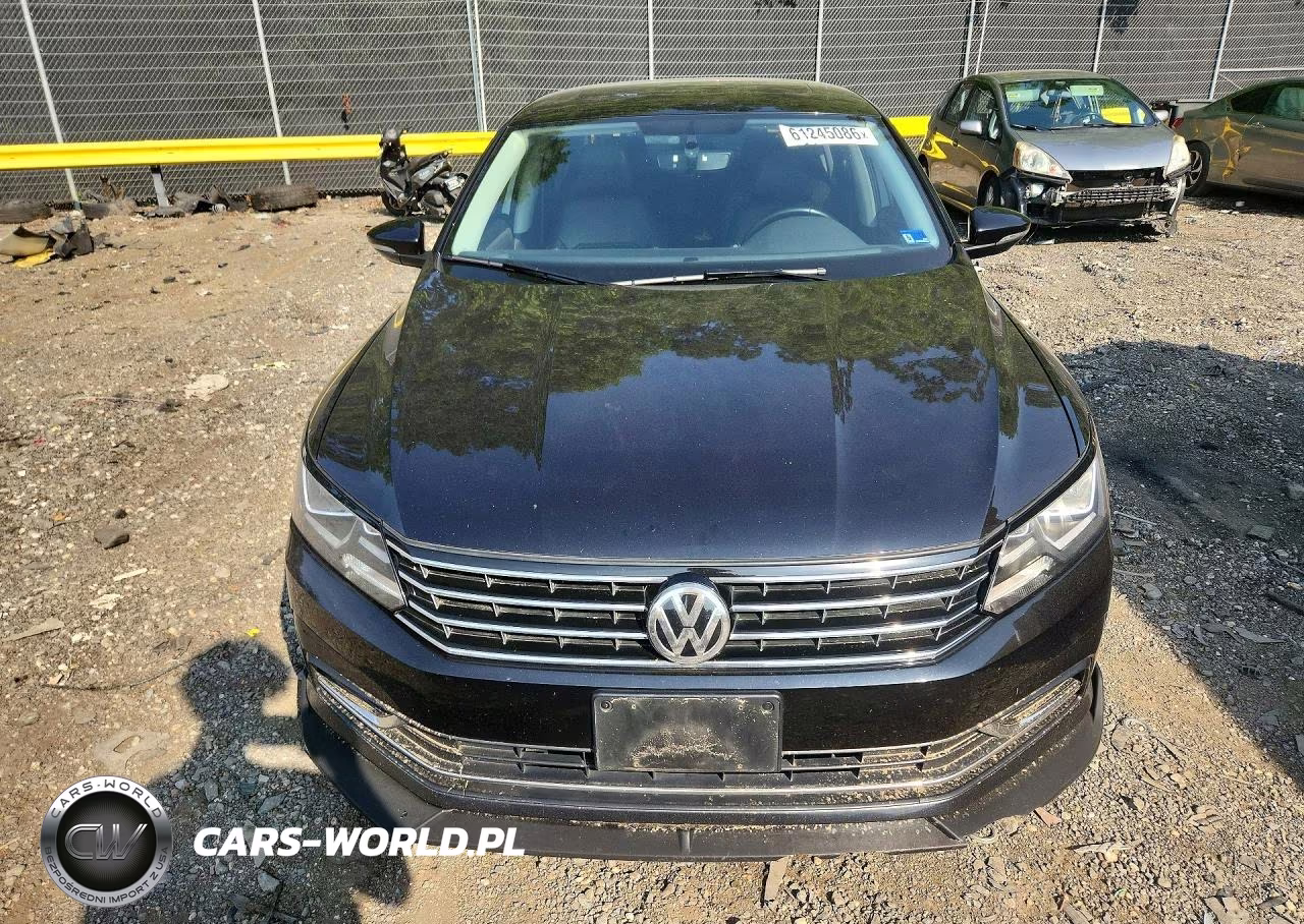 2019 Volkswagen Passat Wolfsburg VIN:1VWLA7A32KC006697 - 5