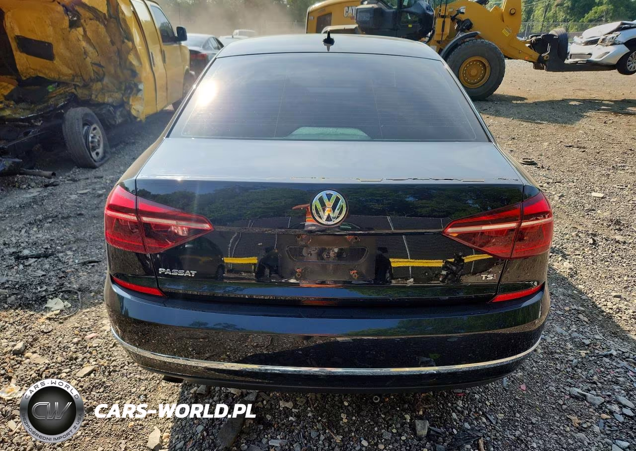 2019 Volkswagen Passat Wolfsburg VIN:1VWLA7A32KC006697 - 6