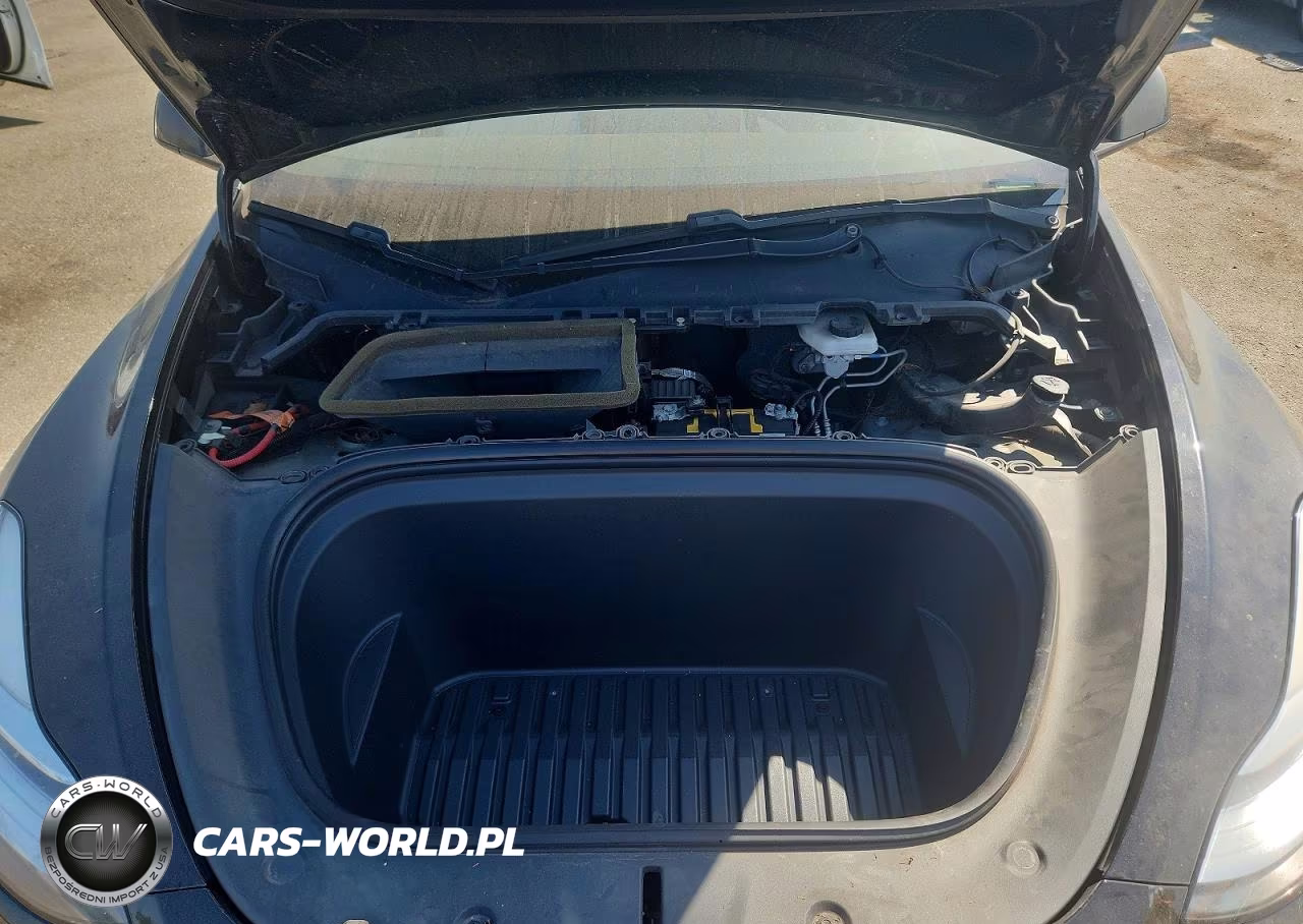 2020 Tesla Model Y VIN:5YJYGDEE3LF053467 - 11