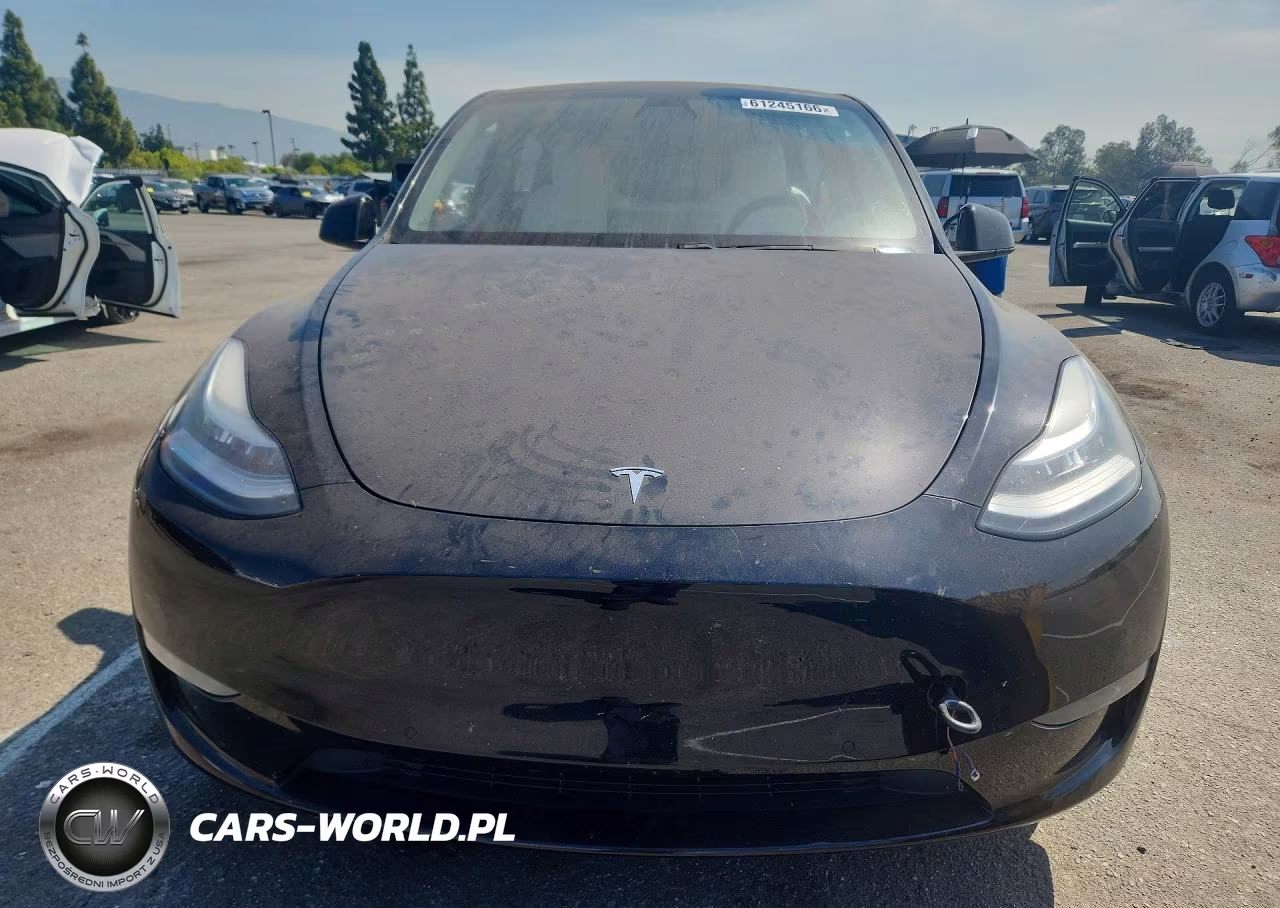 2020 Tesla Model Y VIN:5YJYGDEE3LF053467 - 5