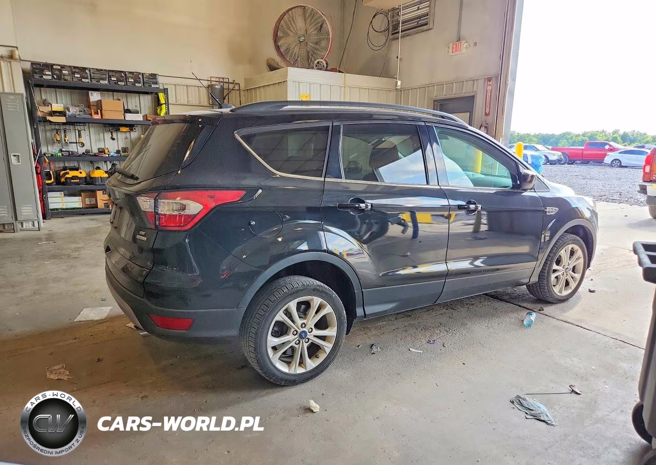 2017 Ford Escape Se VIN:1FMCU0G91HUE91023 - 3