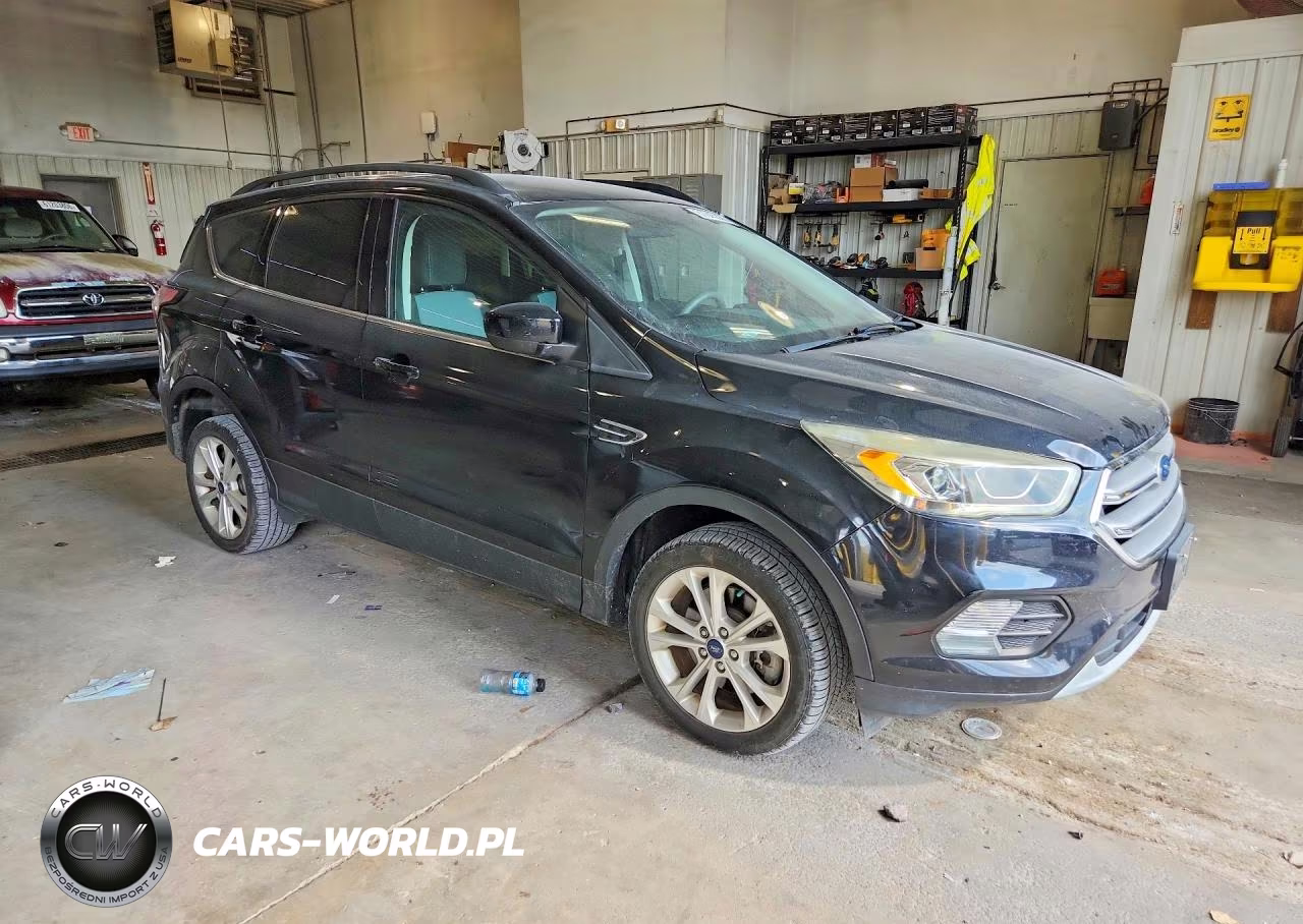 2017 Ford Escape Se VIN:1FMCU0G91HUE91023 - 4