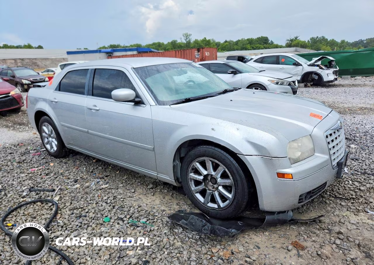 2007 Chrysler 300 Touring VIN:2C3KA53GX7H601258 - 4