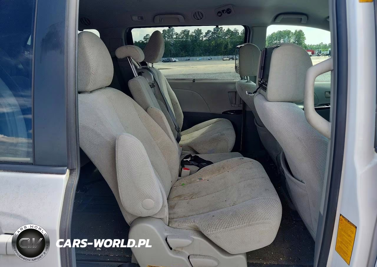 2012 Toyota Sienna Le VIN:5TDKK3DC0CS210821 - 11