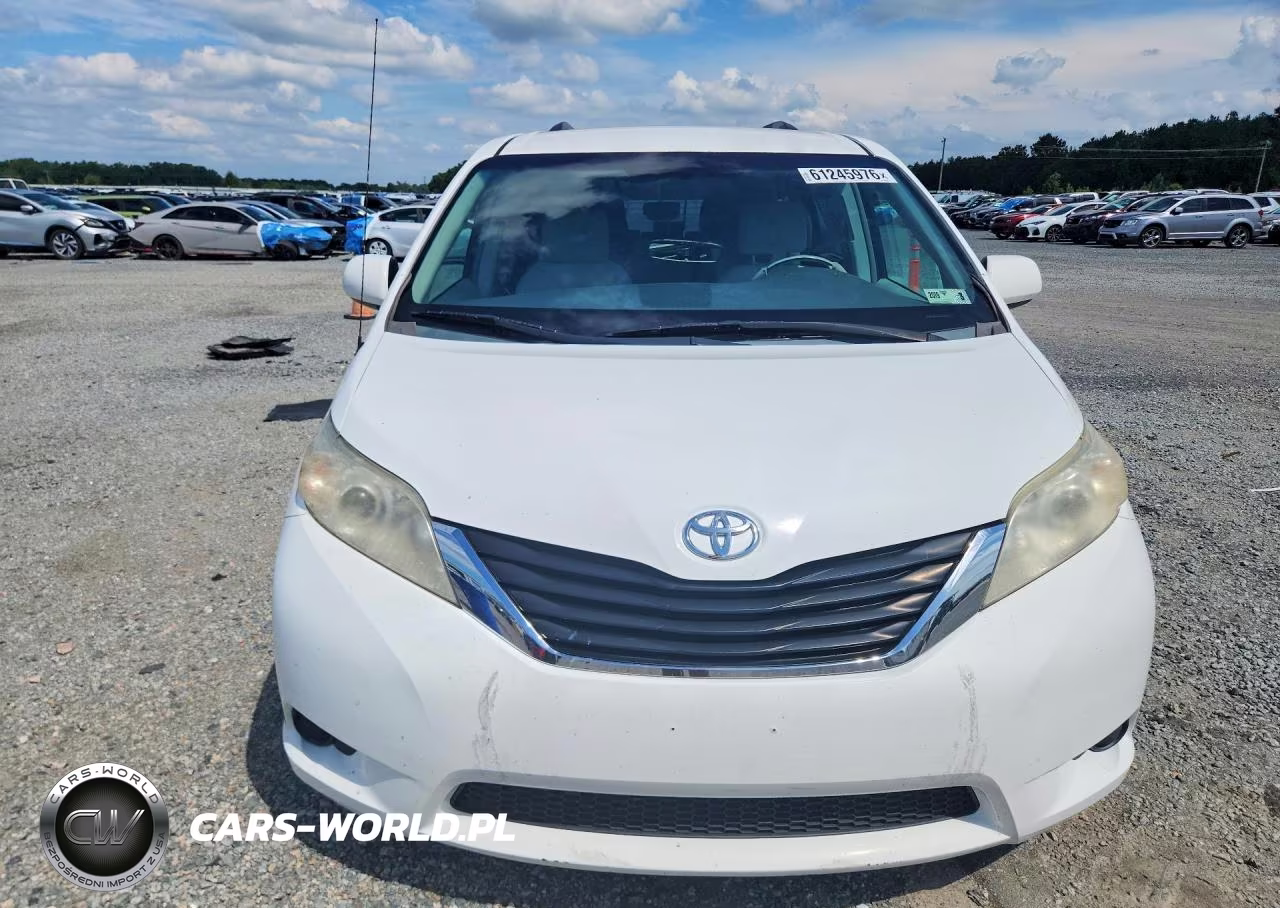 2012 Toyota Sienna Le VIN:5TDKK3DC0CS210821 - 5