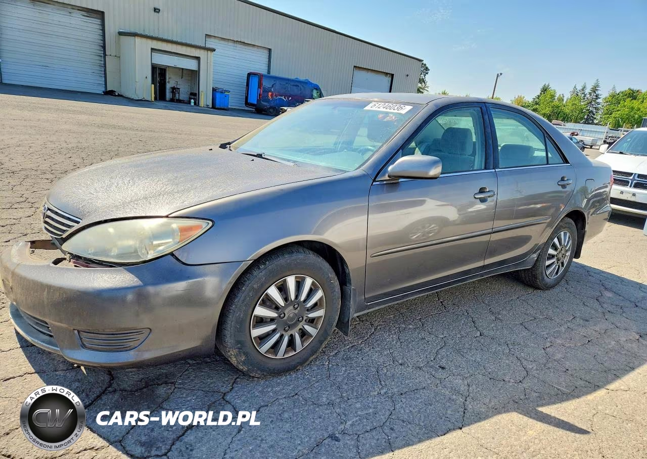 2005 Toyota Camry Le