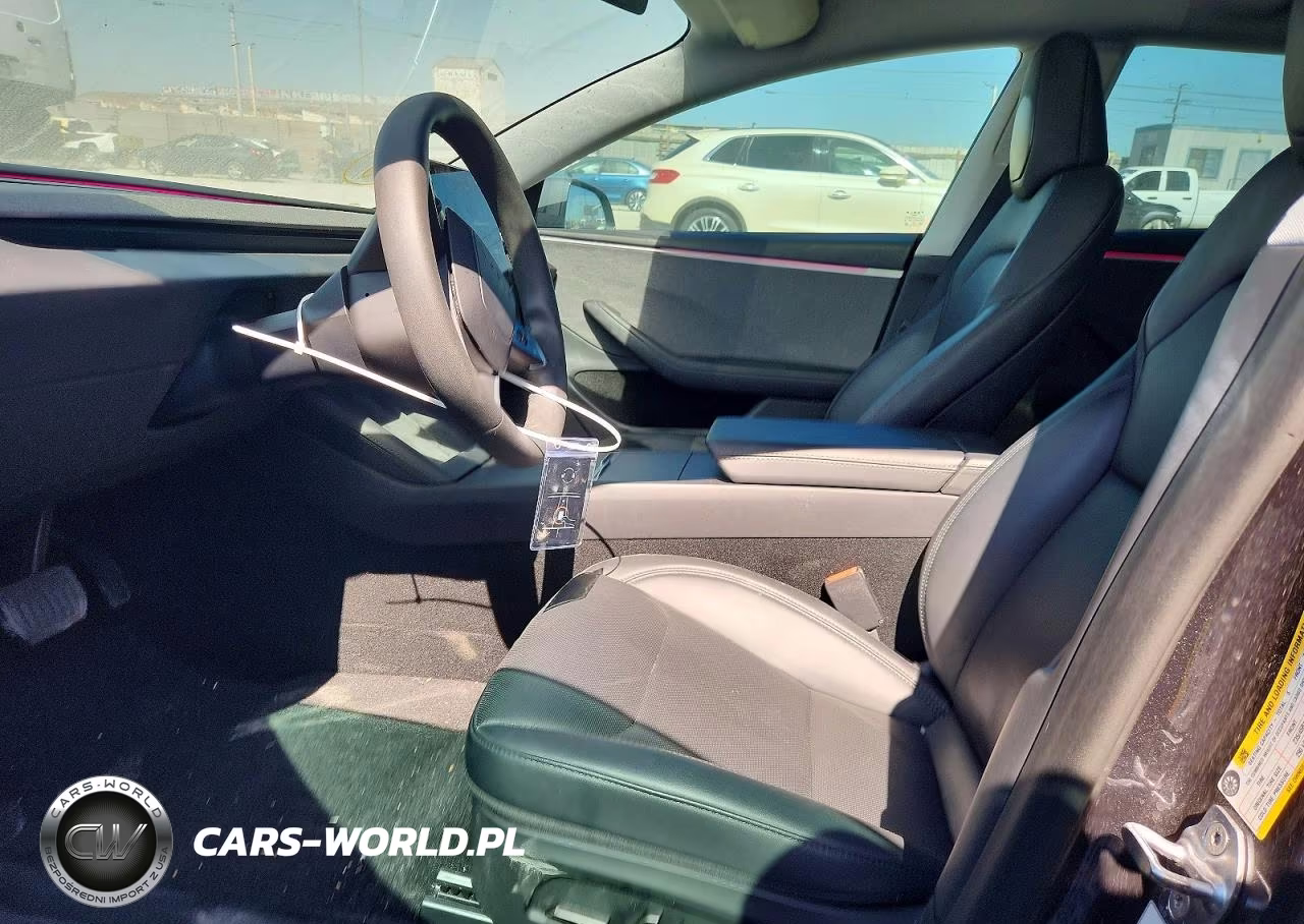 2025 Tesla Model 3 VIN:5YJ3E1EA5SF997393 - 7
