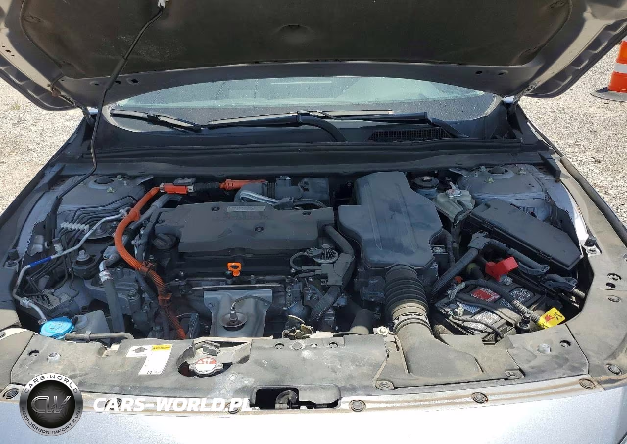 2020 Honda Accord Touring Hybrid VIN:1HGCV3F9XLA011870 - 11