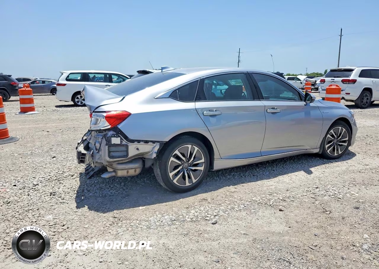 2020 Honda Accord Touring Hybrid VIN:1HGCV3F9XLA011870 - 3