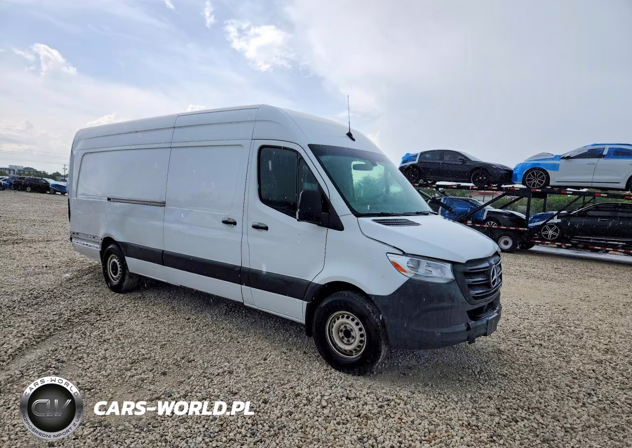 2023 Mercedes-Benz Sprinter 2500 Delivery Van VIN:W1Y4KDHY1PT140348 - 4