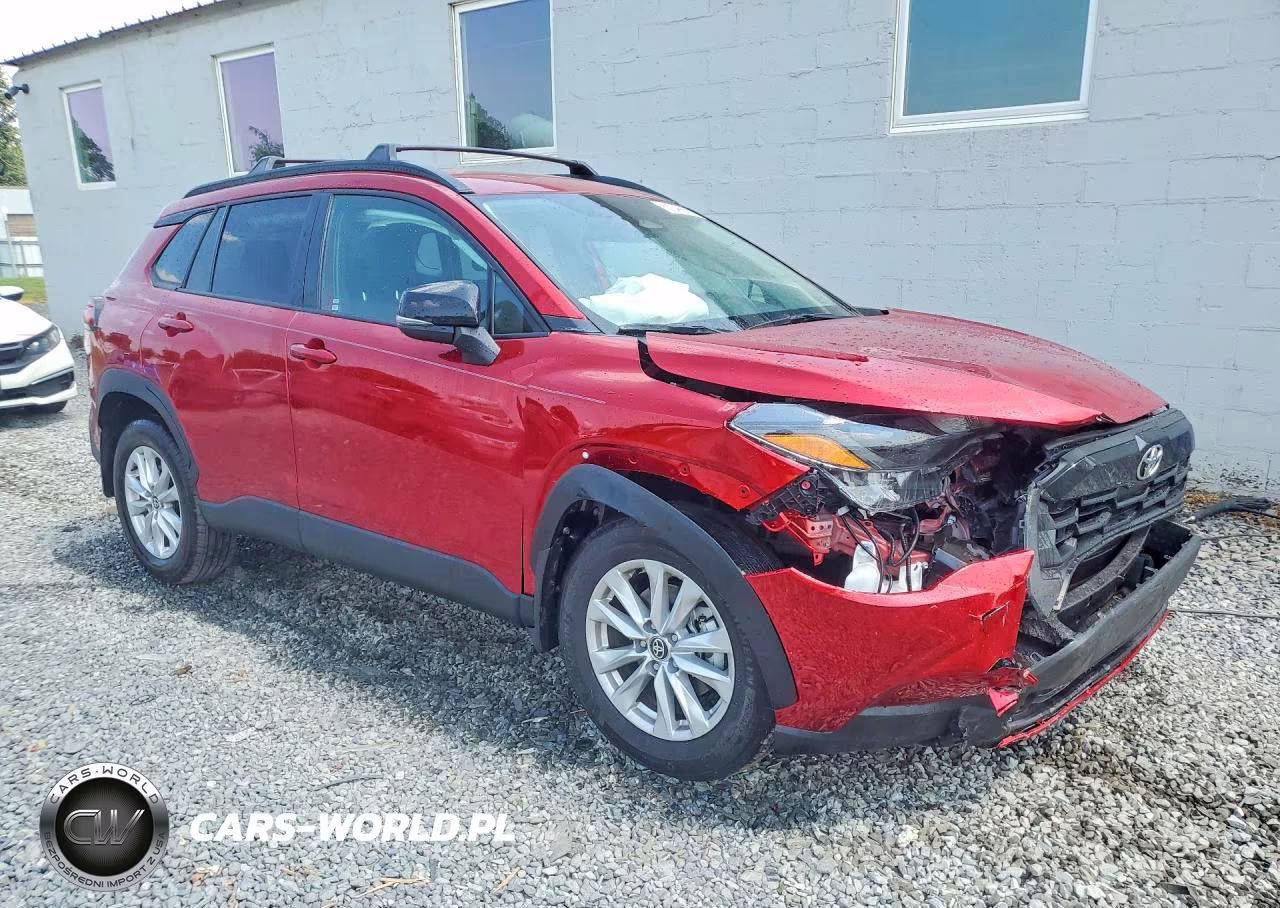 2026 Toyota Corolla Cross Le VIN:7MUCAABG9TV176109 - 4