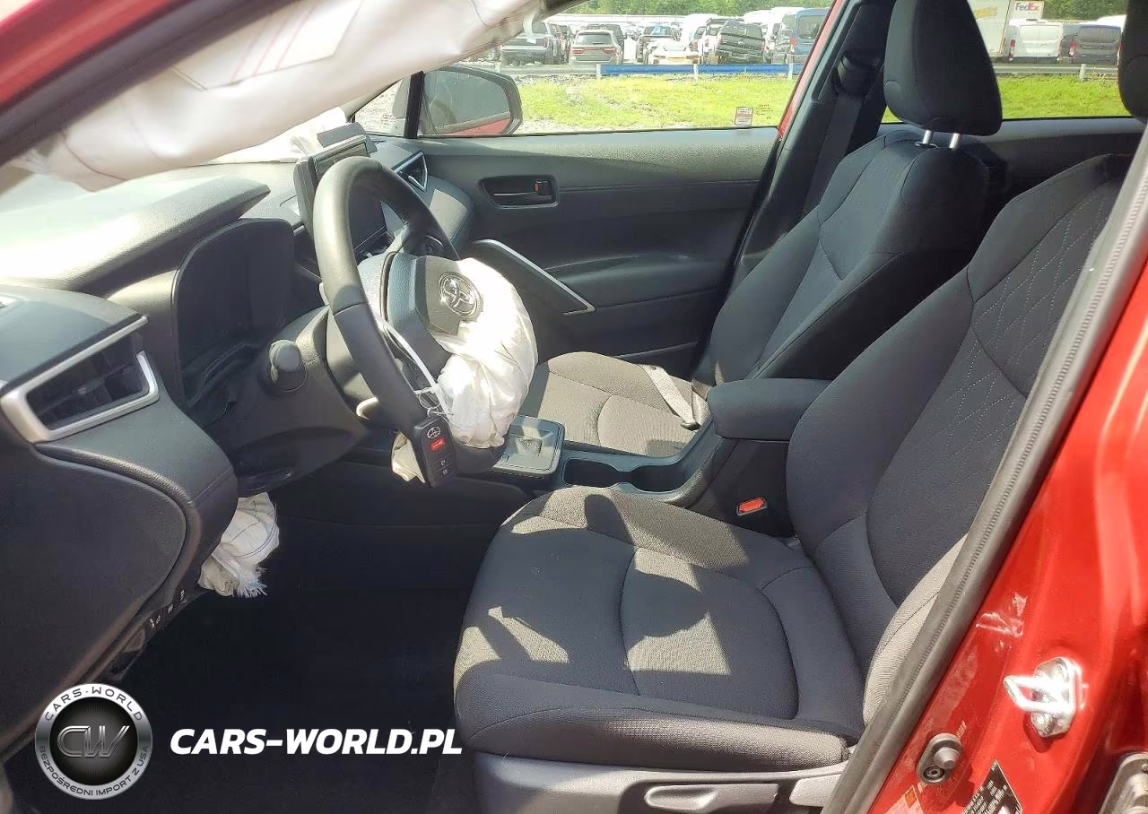 2026 Toyota Corolla Cross Le VIN:7MUCAABG9TV176109 - 7