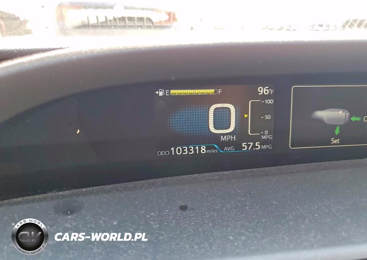 2016 Toyota Prius Four VIN:JTDKARFU8G3511582 - 9