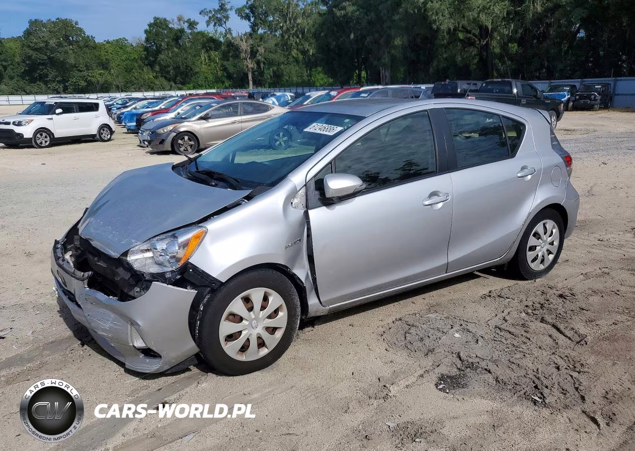 2013 Toyota Prius C Two