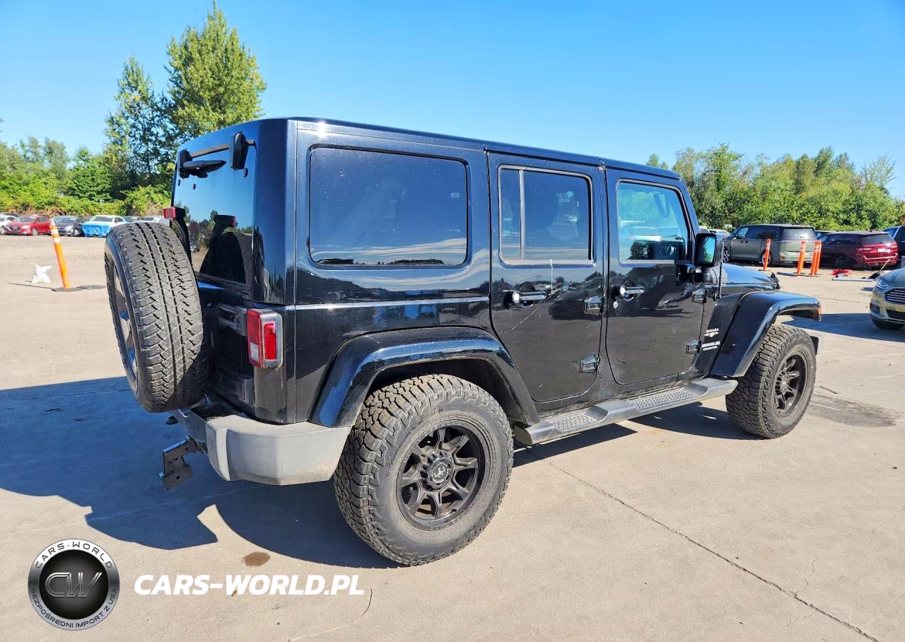 2017 Jeep Wrangler Unlimited Sahara VIN:1C4BJWEG1HL554303 - 3