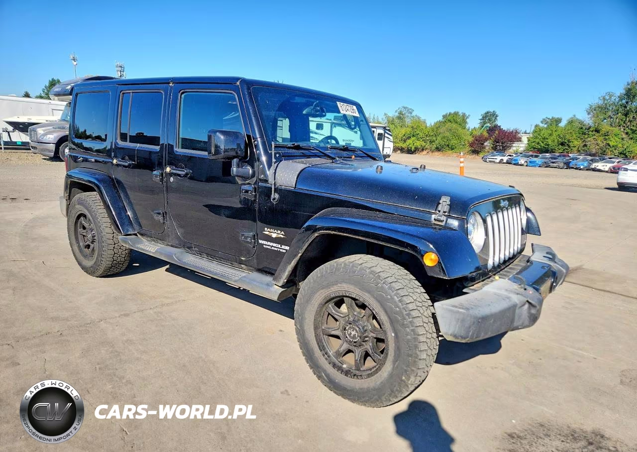 2017 Jeep Wrangler Unlimited Sahara VIN:1C4BJWEG1HL554303 - 4