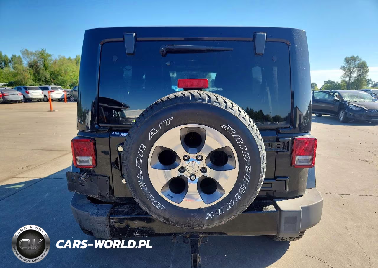 2017 Jeep Wrangler Unlimited Sahara VIN:1C4BJWEG1HL554303 - 6