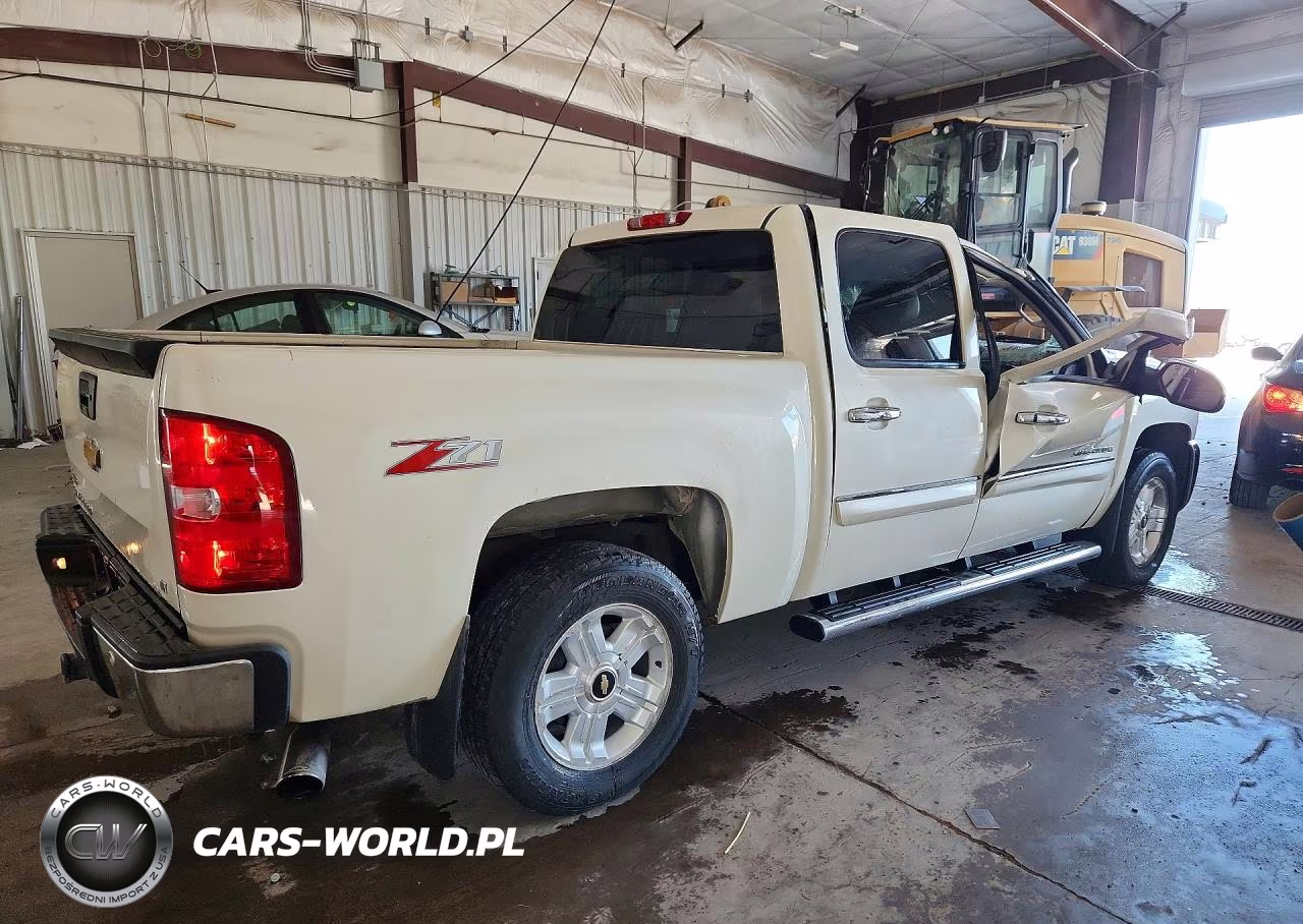 2013 Chevrolet Silverado K1500 Lt VIN:3GCPKSE71DG228293 - 3