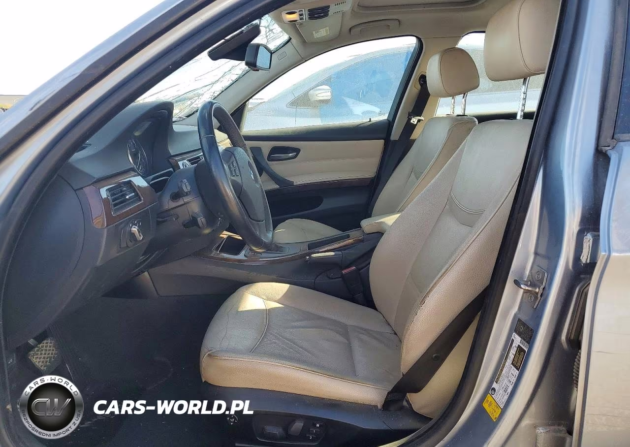 2010 BMW 3 Series VIN:WBAPH5G54ANM36700 - 7