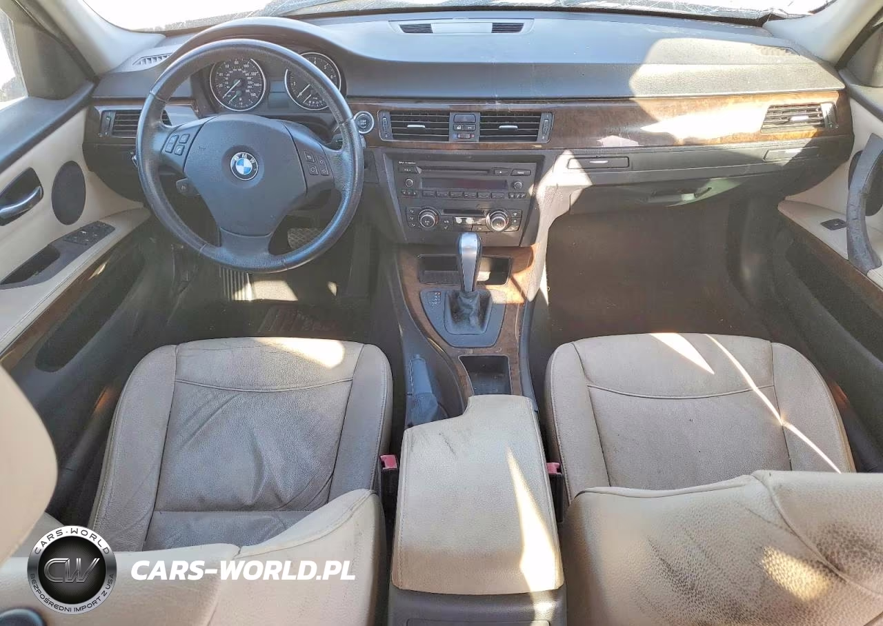 2010 BMW 3 Series VIN:WBAPH5G54ANM36700 - 8