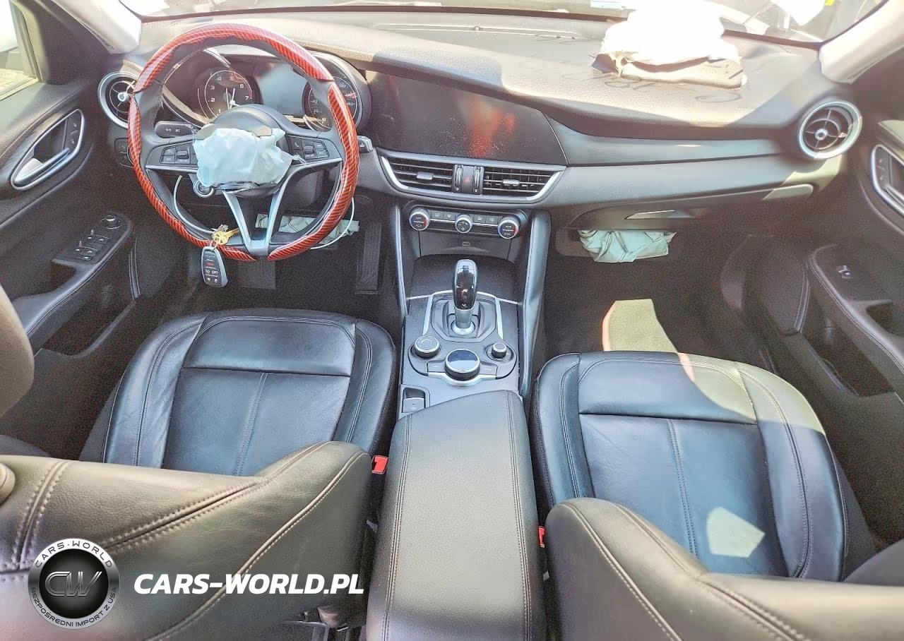 2017 Alfa Romeo Giulia VIN:ZARFAEBN3H7555904 - 8