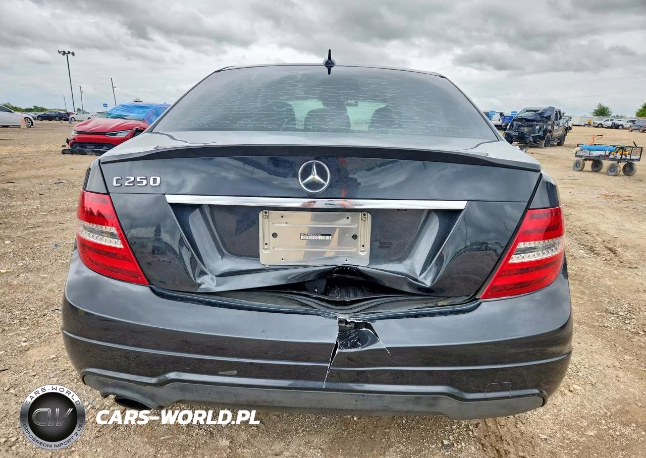 2013 Mercedes-Benz C 250 VIN:WDDGF4HB8DR257487 - 6