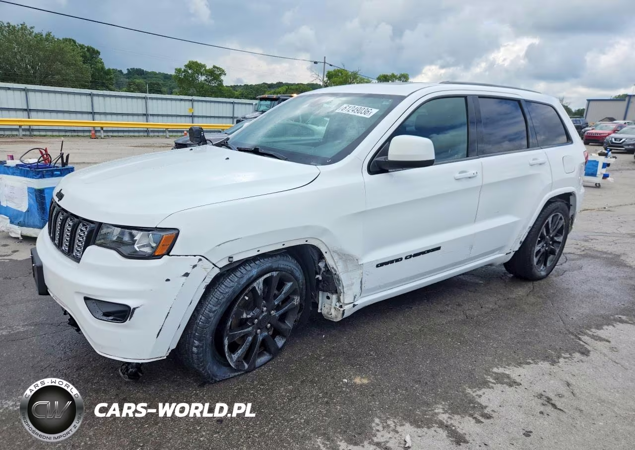 2019 Jeep Grand Cherokee Laredo VIN:1C4RJFAG2KC667964 - 1