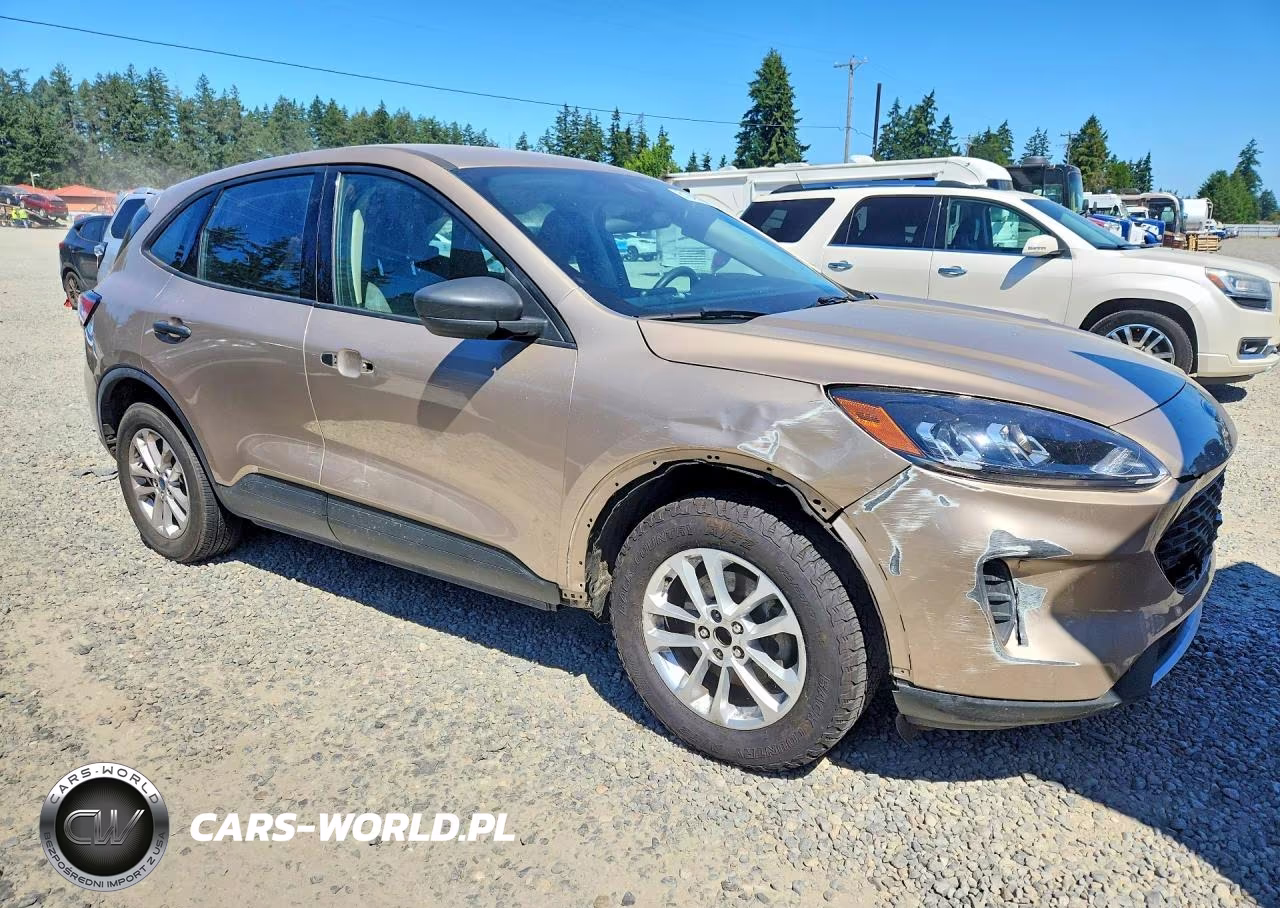 2020 Ford Escape S VIN:1FMCU0F63LUB57091 - 4